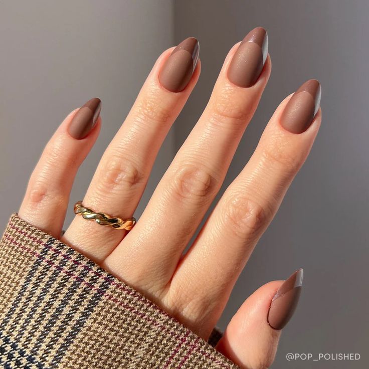 10 Stunning Mocha Mousse Nail Art Ideas to Try in 2025